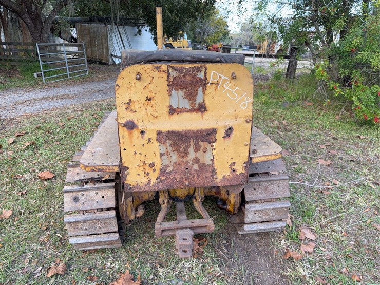 caterpillar-ten-gas-crawler-image-6