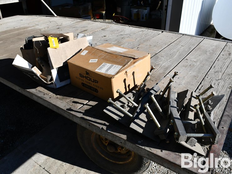 lot-of-farm-support-image-1