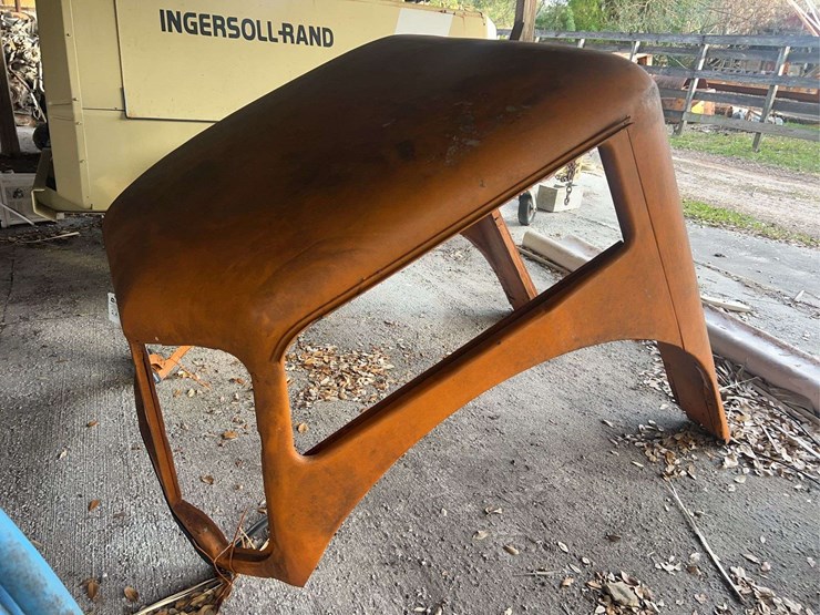 minneapolis-moline-udlx-cab-image-2