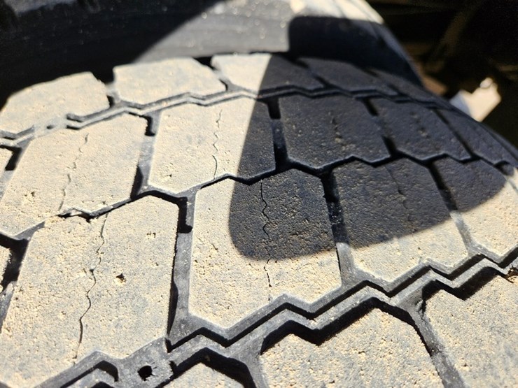 2012-ford-f550-image-52