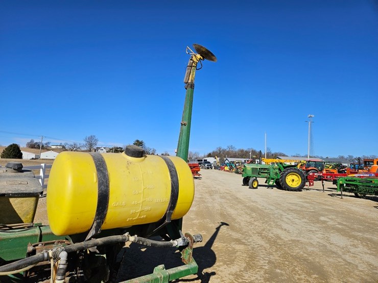 john-deere-7000-image-17