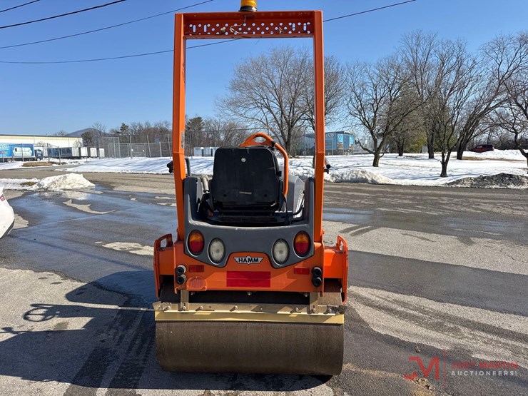 2010-hamm-hd12-image-13