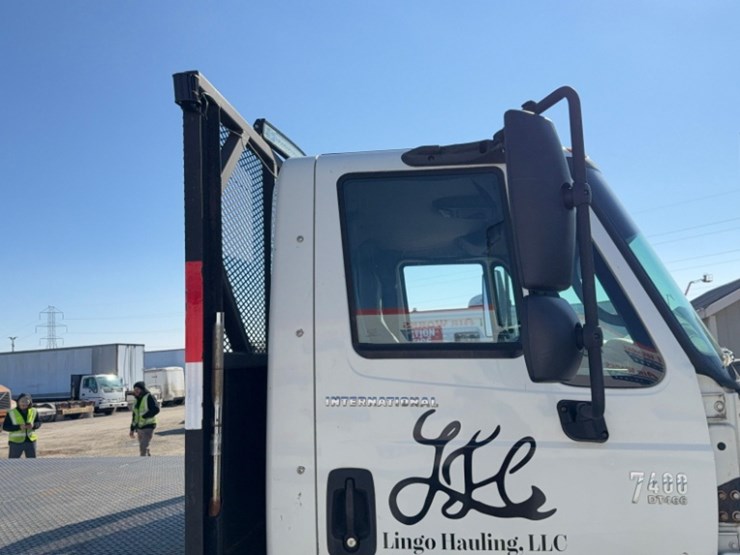 2007-international-7400-image-33