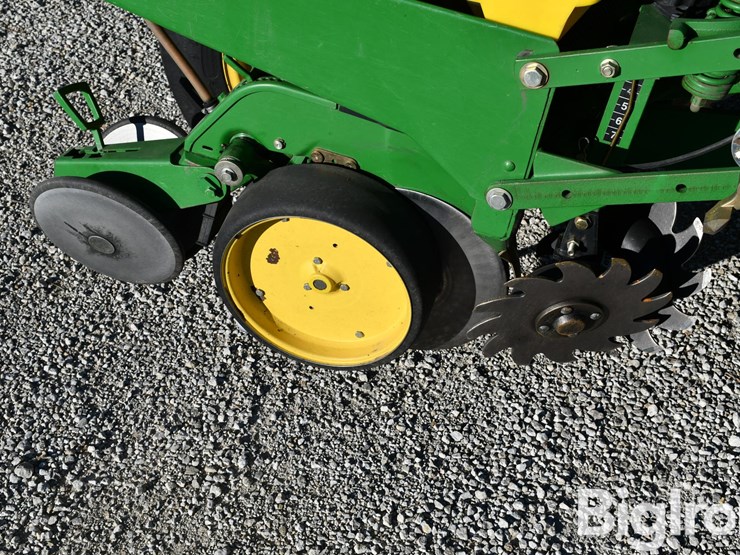 john-deere-1760-image-15
