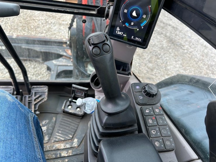 2022-kubota-kx057-image-23