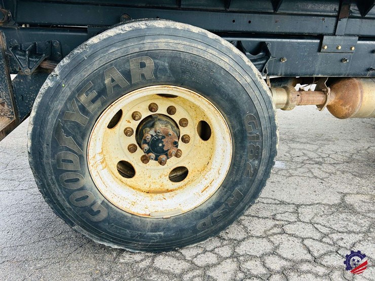 2012-international-durastar-4300-image-11