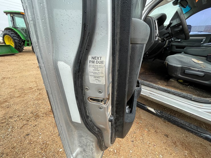 2014-dodge-2500-image-82