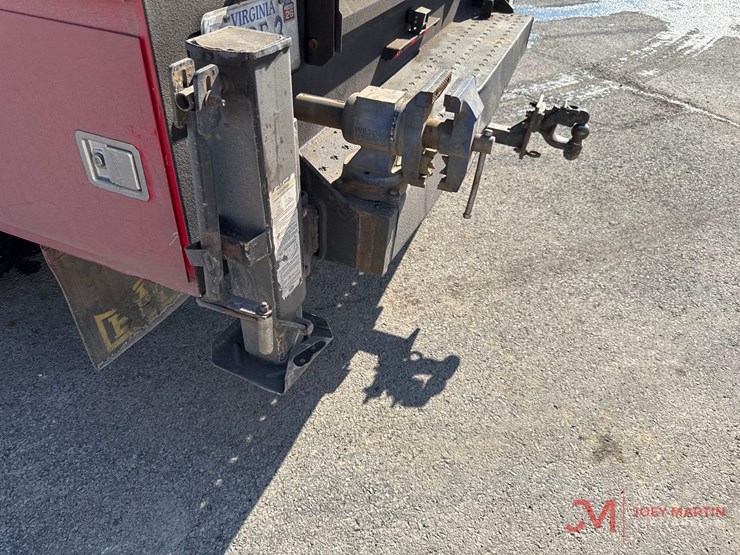 2011-ford-f550-xl-image-9