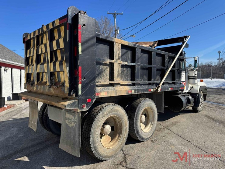 1998-mack-rd688s-image-3