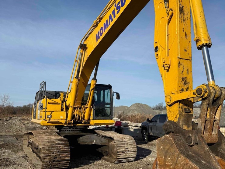 2014-komatsu-pc490-lc-10-image-2