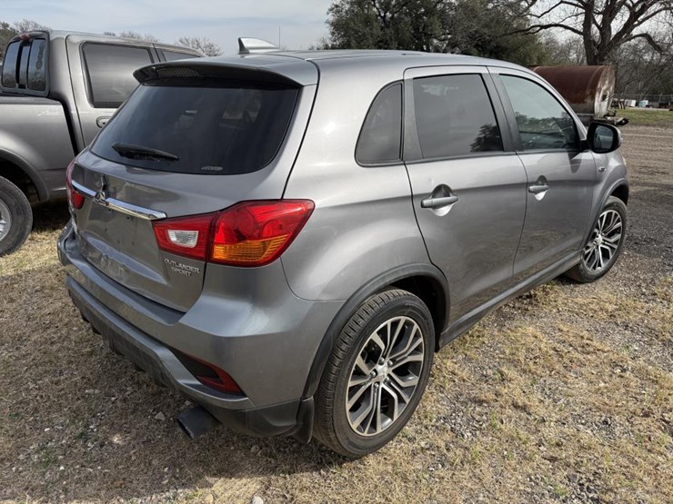 2019-mitsubishi-outlander-image-6