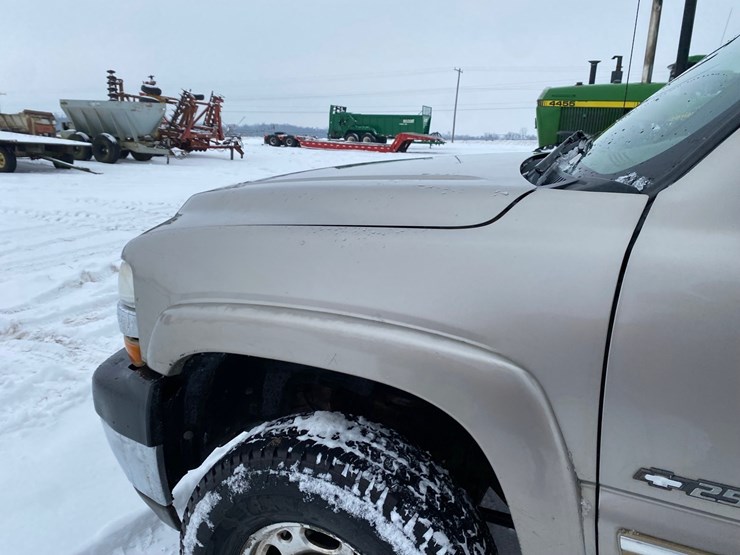 2001-chevrolet-pickup-image-22