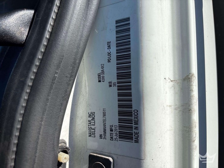 2014-international-durastar-4300-image-8