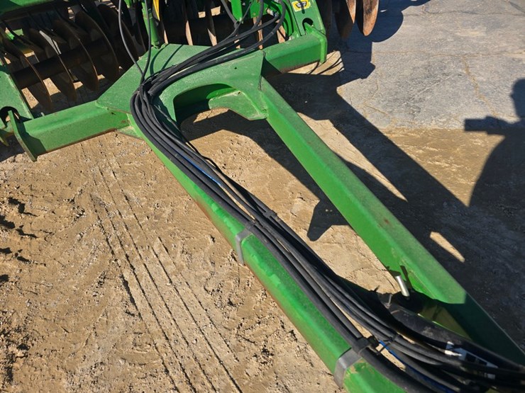 john-deere-35-image-11