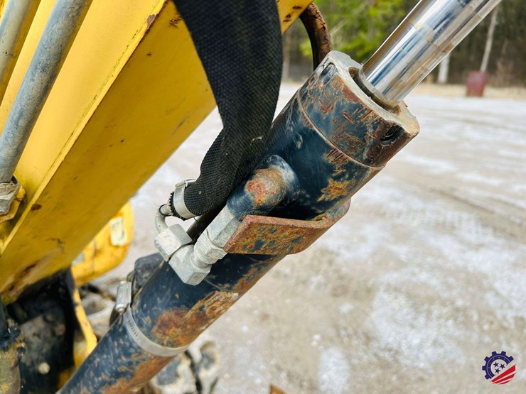 2002-caterpillar-301.5-image-29