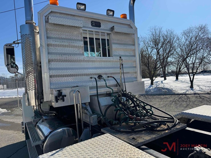 2007-mack-chn613-image-14