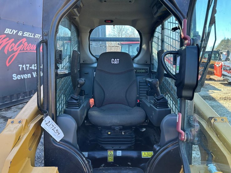 2022-caterpillar-262d3-image-17