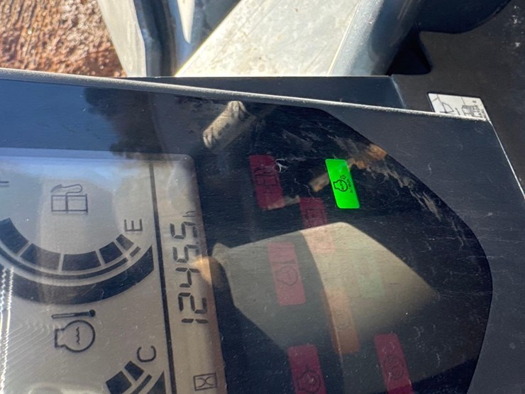 2013-deere-50d-image-24