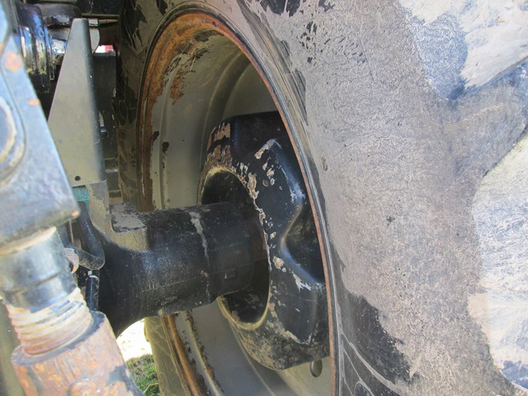 case-ih-magnum-305-image-13