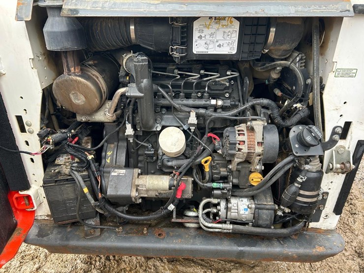 2018-bobcat-t595-image-15