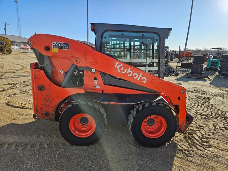 2022-kubota-ssv75-image-6