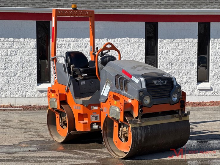 2010-hamm-hd12-image-1