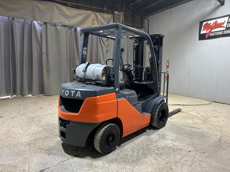 2020-toyota-8fgu25-image-4