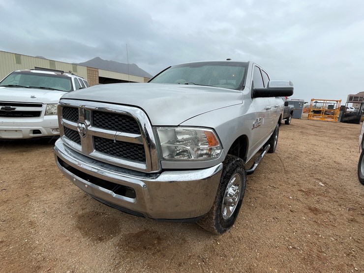 2014-dodge-2500-image-109