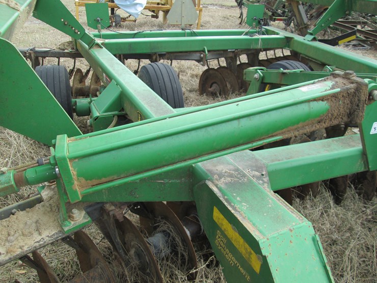 john-deere-637-image-23