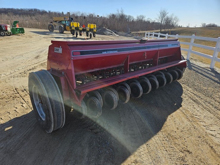 case-ih-5100-image-3