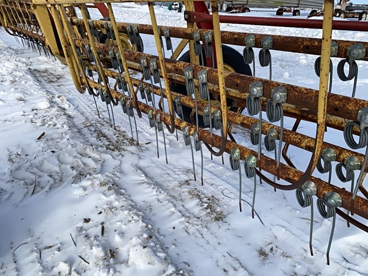 new-holland-258-image-13