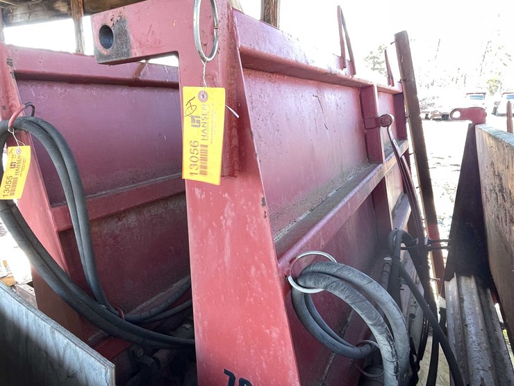 #13056-•-sander-gates-image-1