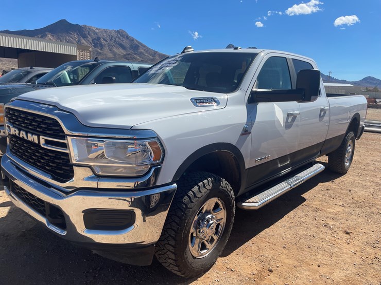 2022-dodge-2500-image-1