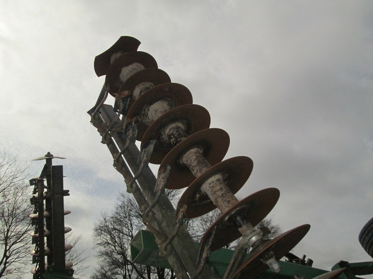 john-deere-637-image-15