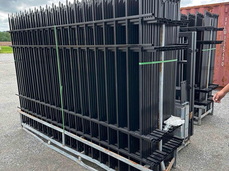 (40)-10’-metal-site-fence-w/-20'-swing-gate-(looks-like-wrought-iron)-image-2