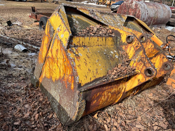 #13029-•-bucket-attachment-image-6