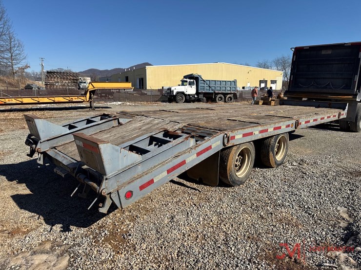 24'-tag-trailer-image-2