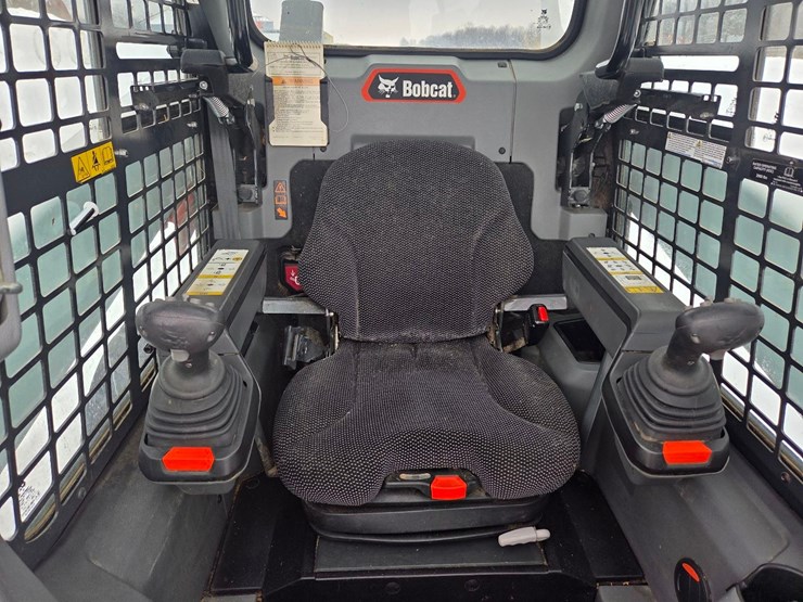 2023-bobcat-s76-image-24