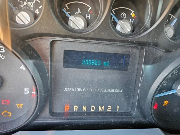 2012-ford-f550-image-45