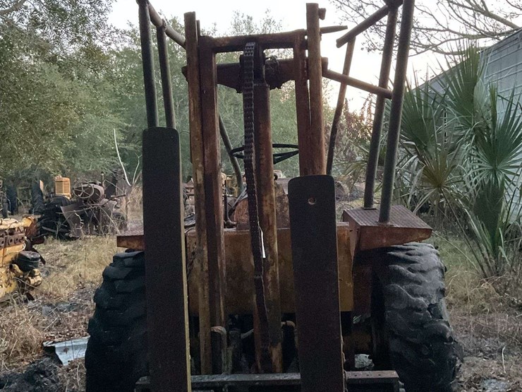 minneapolis-moline-forklift-image-4