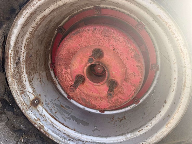 massey-ferguson-98-image-37