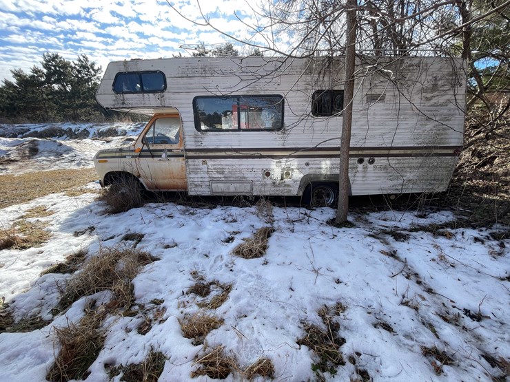 #13021-•-1977-mallard-coach-(no-title)-image-5