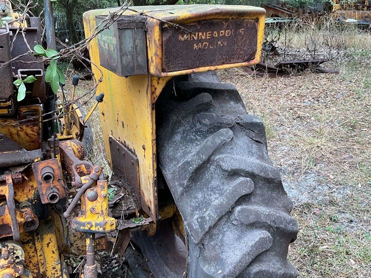 minneapolis-moline-jet-star-3-image-9