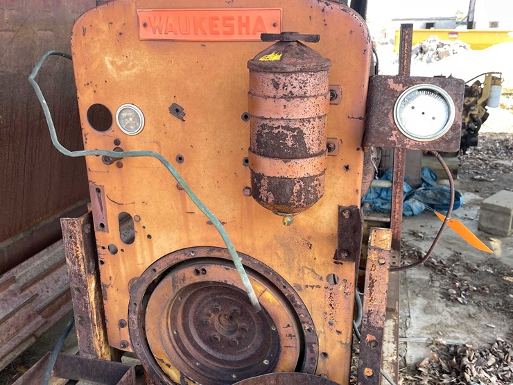 #13054-•-engine-image-8