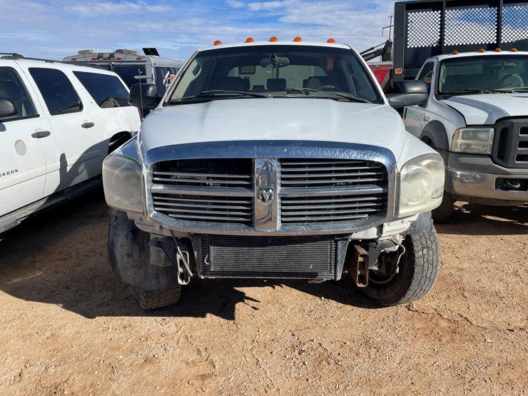 2009-dodge-2500-image-2