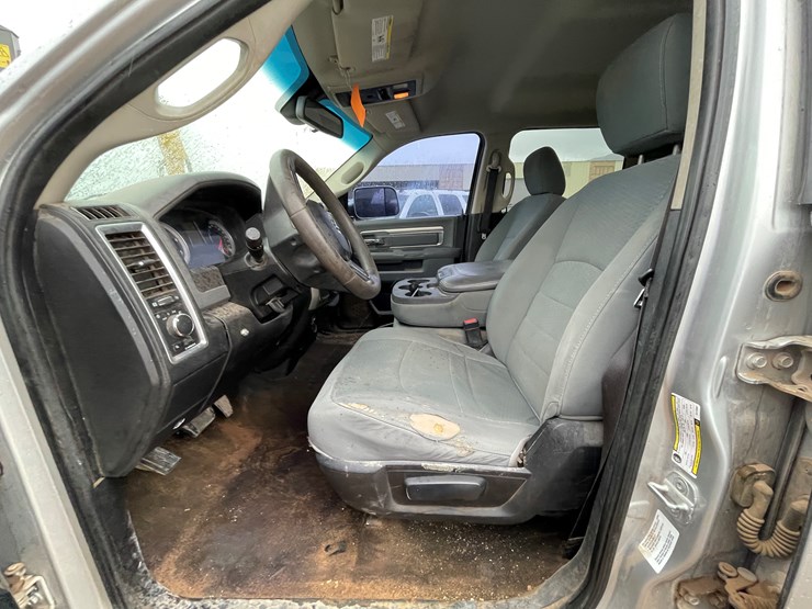 2014-dodge-2500-image-83