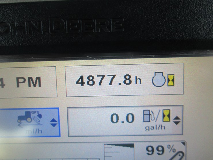 john-deere-8235r-image-34