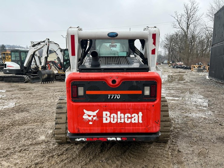 2021-bobcat-t770-image-3