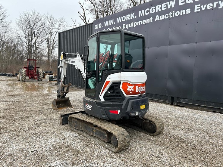2021-bobcat-e26-image-2