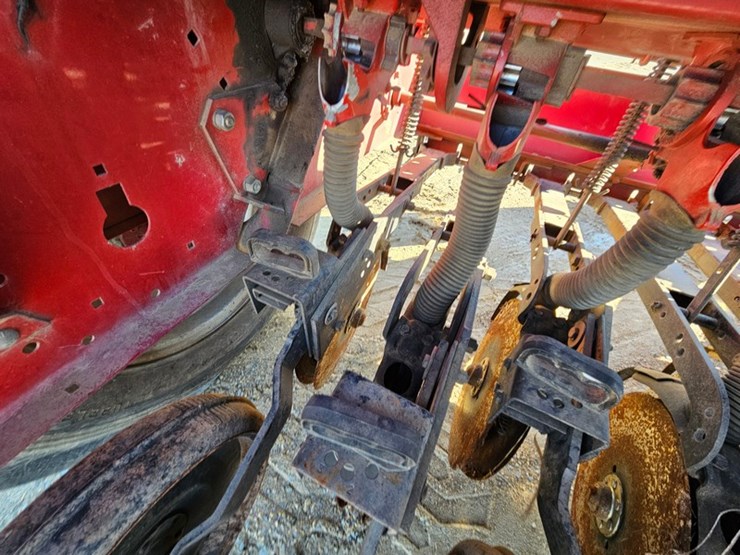 case-ih-5100-image-18